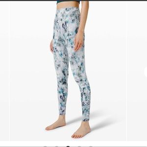 Lululemon Align Pant 28"
Kaleidofloral Multi